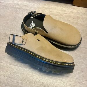 Dr. Martens Zebzag Mules Savannah Tan